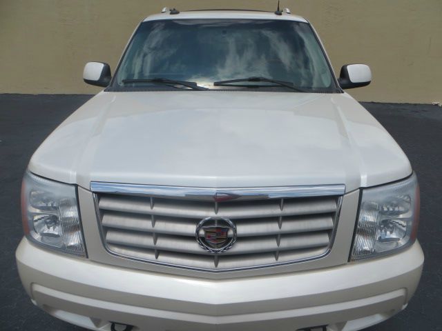 Cadillac Escalade ESV 2003 photo 1