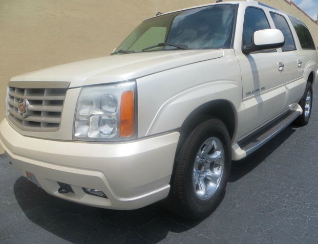 Cadillac Escalade ESV 2003 photo 3
