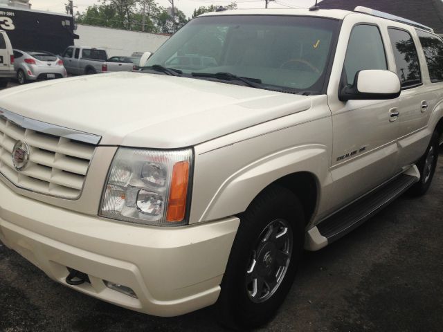 Cadillac Escalade ESV SR5 Sport Utility 4D SUV