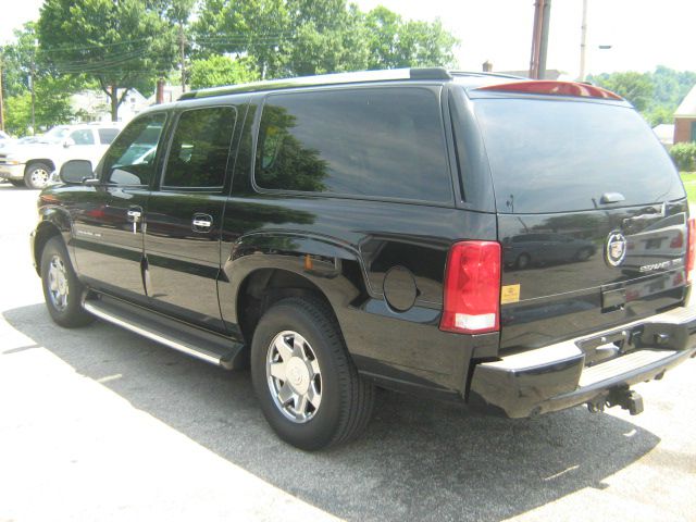 Cadillac Escalade ESV SR5 Sport Utility 4D SUV