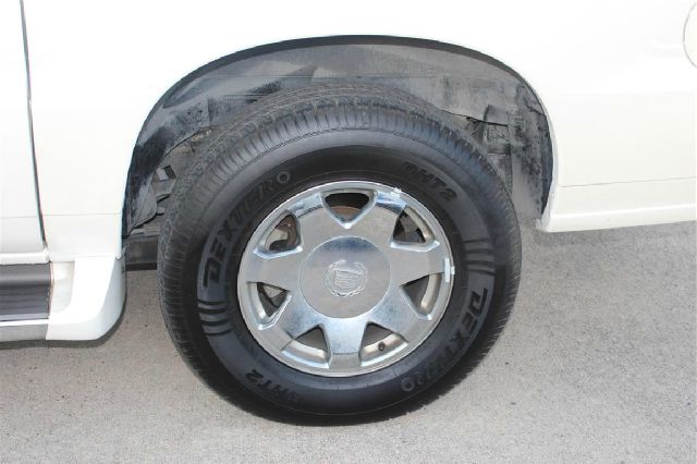 Cadillac Escalade ESV 2003 photo 44