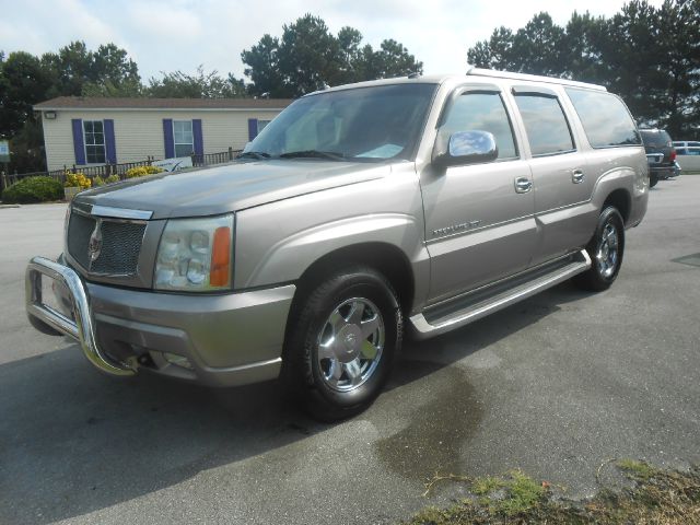 Cadillac Escalade ESV 2003 photo 2