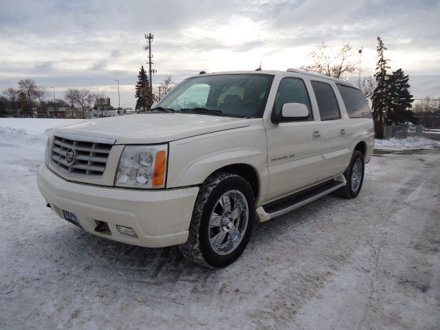 Cadillac Escalade ESV 2004 photo 0
