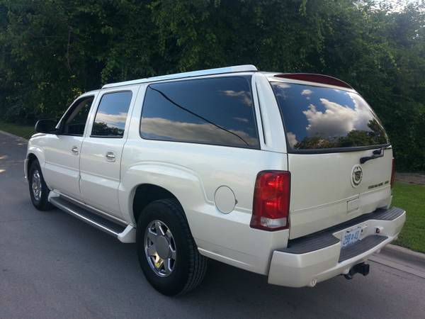 Cadillac Escalade ESV SR5 Sport Utility 4D SUV