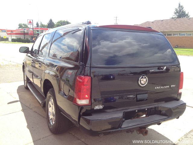 Cadillac Escalade ESV SR5 Sport Utility 4D SUV