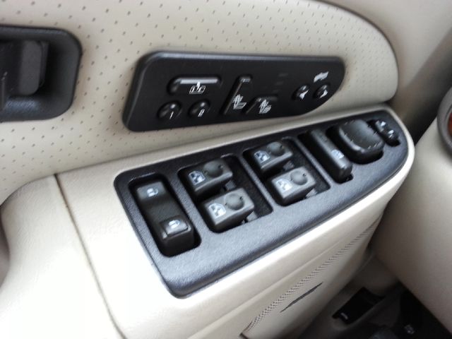 Cadillac Escalade ESV 2004 photo 10