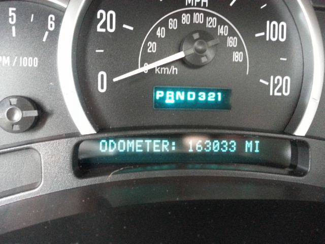 Cadillac Escalade ESV 2004 photo 12