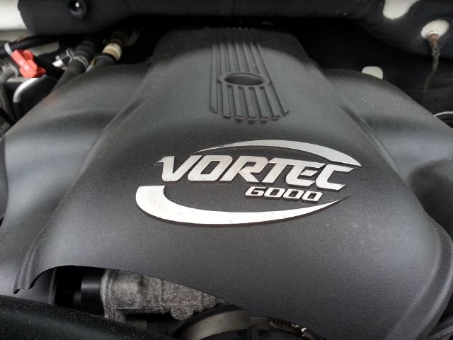 Cadillac Escalade ESV 2004 photo 16