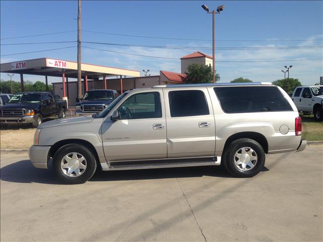 Cadillac Escalade ESV 2004 photo 2