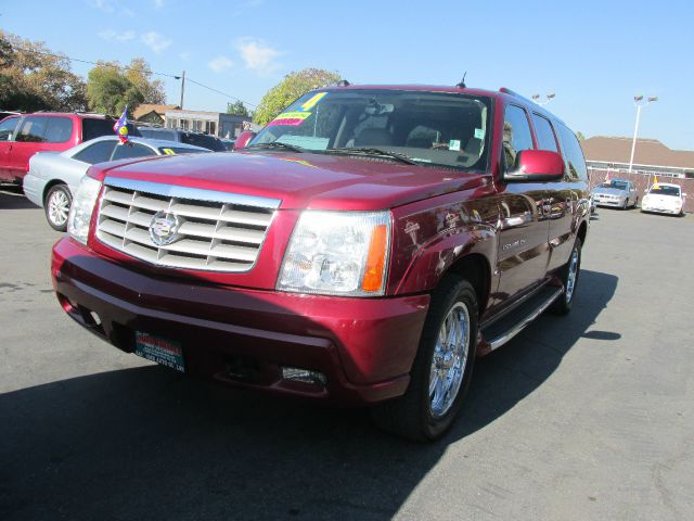 Cadillac Escalade ESV 2004 photo 4