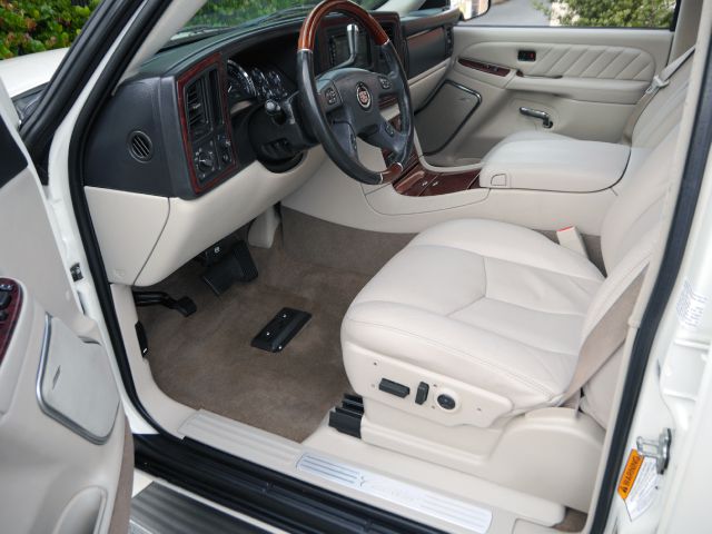 Cadillac Escalade ESV 2005 photo 3