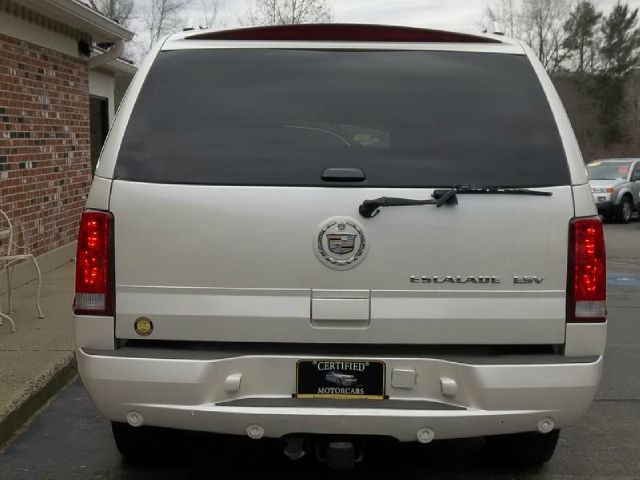 Cadillac Escalade ESV 2005 photo 1