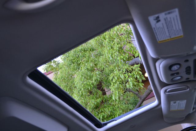 Cadillac Escalade ESV 2005 photo 14