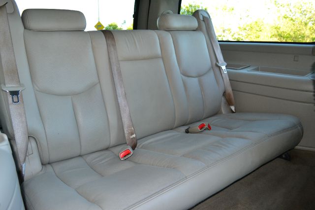 Cadillac Escalade ESV 2005 photo 20