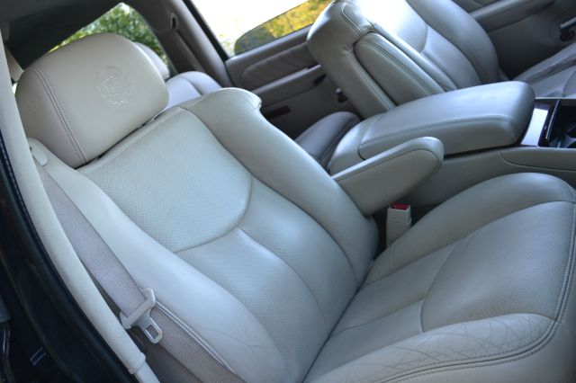 Cadillac Escalade ESV 2005 photo 21