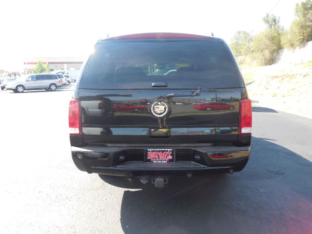 Cadillac Escalade ESV 2005 photo 1