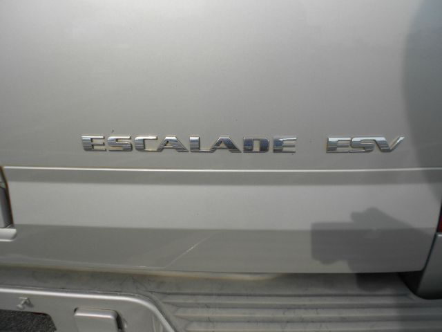 Cadillac Escalade ESV 2005 photo 1