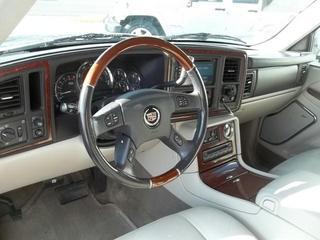 Cadillac Escalade ESV 2005 photo 2