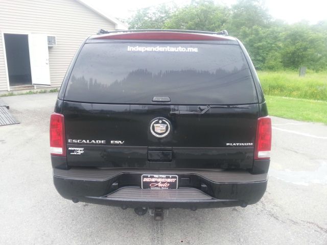 Cadillac Escalade ESV 323ci SUV