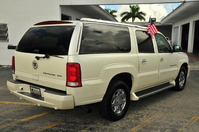 Cadillac Escalade ESV 2005 photo 5