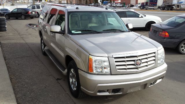 Cadillac Escalade ESV 2005 photo 3