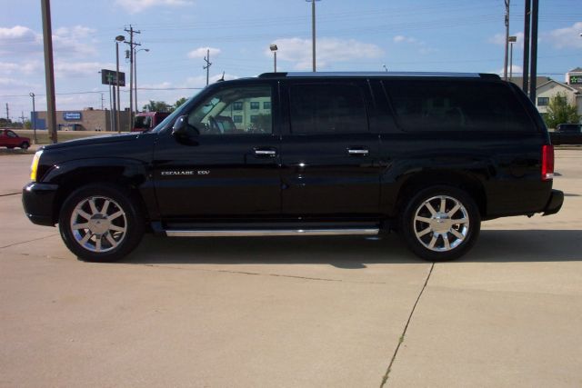 Cadillac Escalade ESV 2005 photo 1