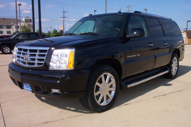 Cadillac Escalade ESV 2005 photo 2