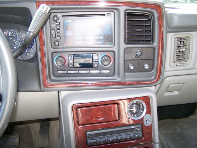 Cadillac Escalade ESV 2006 photo 11