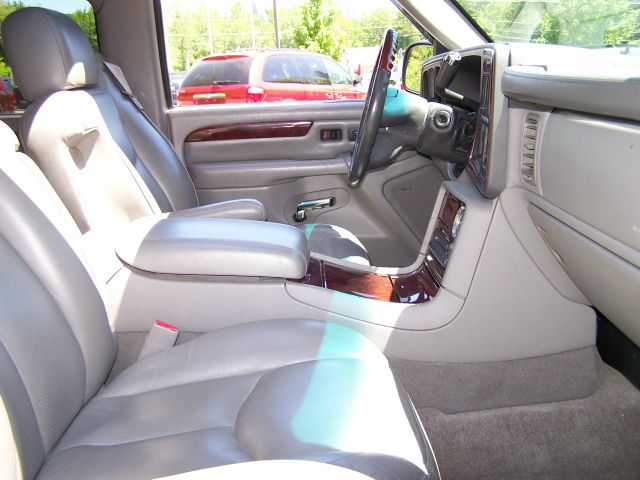 Cadillac Escalade ESV 2006 photo 3