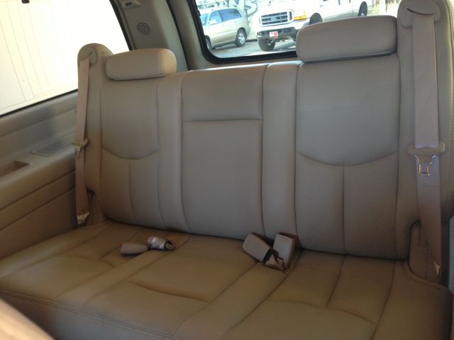 Cadillac Escalade ESV SR5 Sport Utility 4D SUV