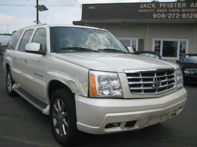 Cadillac Escalade ESV 2006 photo 2