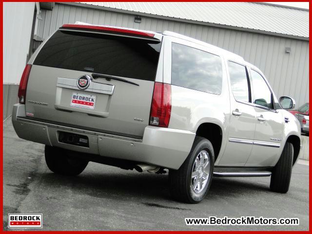 Cadillac Escalade ESV 2007 photo 2