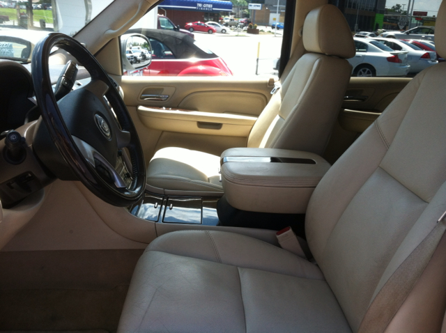 Cadillac Escalade ESV 2007 photo 2