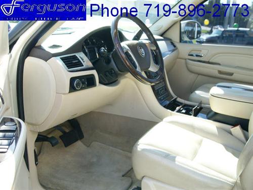 Cadillac Escalade ESV 2007 photo 1