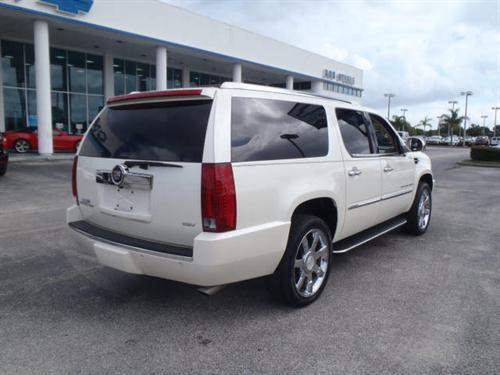 Cadillac Escalade ESV 2007 photo 1