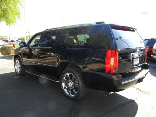 Cadillac Escalade ESV 2007 photo 2