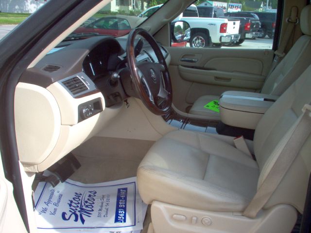 Cadillac Escalade ESV 2007 photo 2