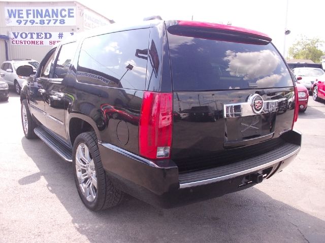 Cadillac Escalade ESV 2008 photo 1