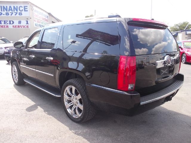 Cadillac Escalade ESV 2008 photo 2