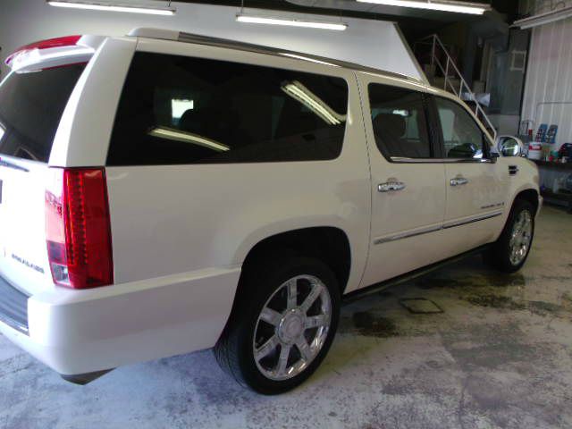 Cadillac Escalade ESV SR5 Sport Utility 4D SUV