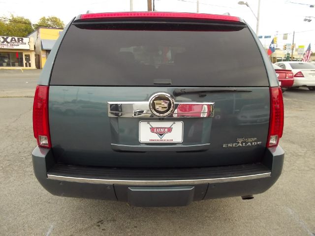 Cadillac Escalade ESV 2008 photo 2