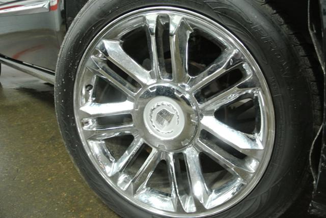 Cadillac Escalade ESV 2008 photo 1