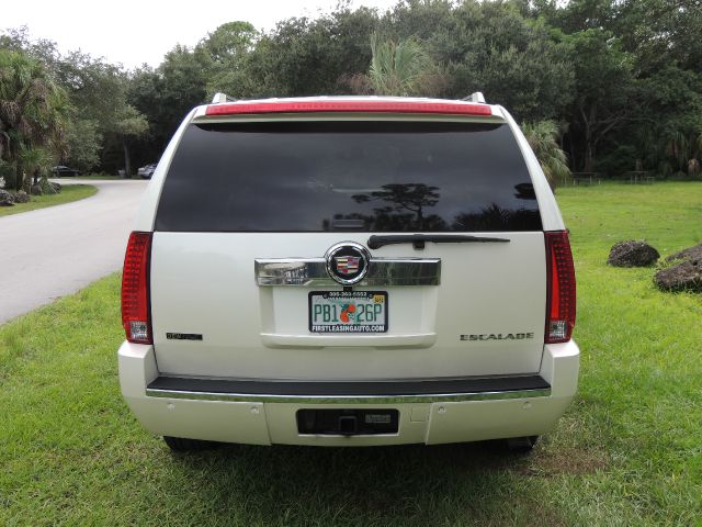Cadillac Escalade ESV SR5 Sport Utility 4D SUV
