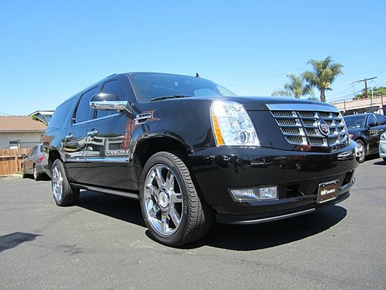 Cadillac Escalade ESV 4 DR. Cloth SUV