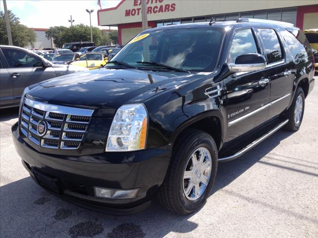 Cadillac Escalade ESV 2009 photo 2