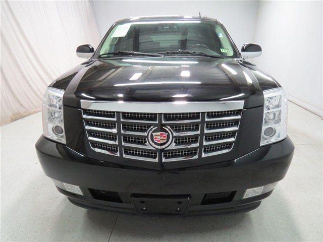 Cadillac Escalade ESV 2009 photo 2