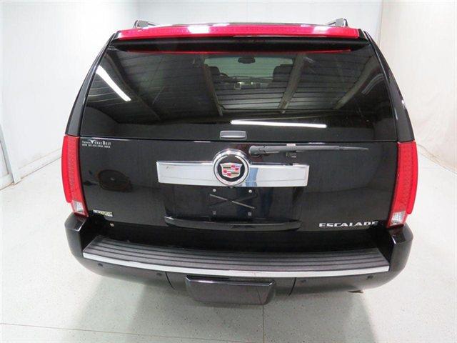 Cadillac Escalade ESV 2009 photo 2