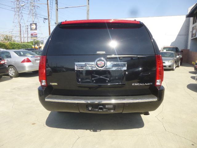 Cadillac Escalade ESV 2009 photo 1