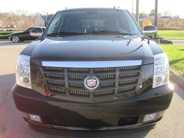 Cadillac Escalade ESV 2009 photo 2