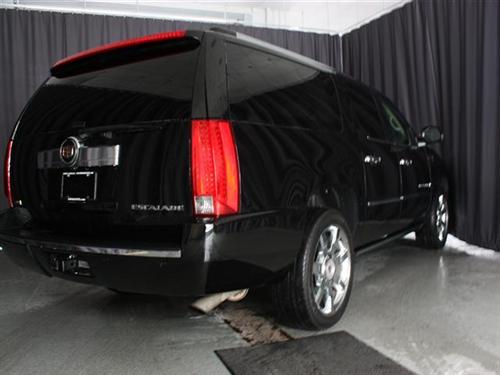 Cadillac Escalade ESV 2009 photo 1
